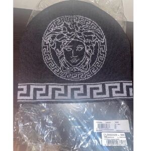 VERSACE BLACK AND GREY AUTHENTIC WOOL KNIT HAT with CLASSIC MEDUSA LOGO